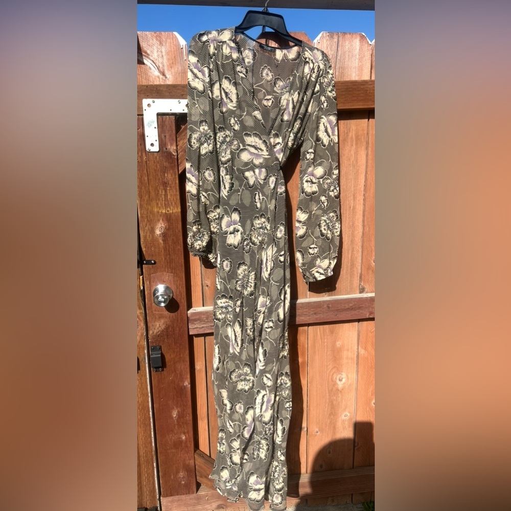 Zara Black and Cream Floral Long Sleeve Dress